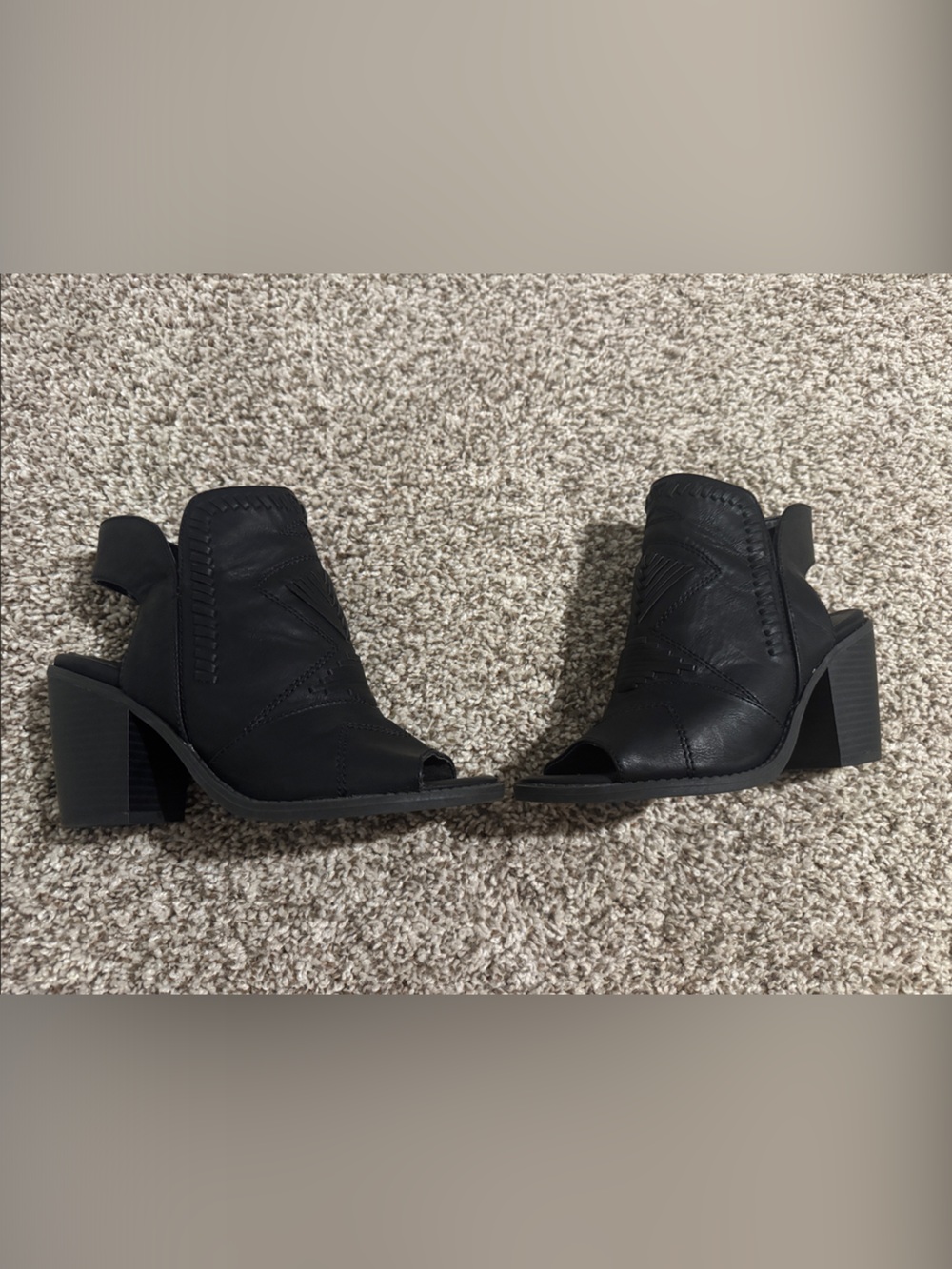 Donald J Pliner Black Leather Peep Toe Western Booties Size 6 - Picture 6 of 10